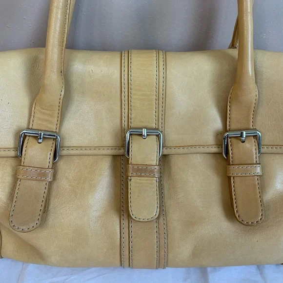 Vintage Fossil Leather Shoulder Bag | Tan with Silvertone Hardware - Picture 8 of 16